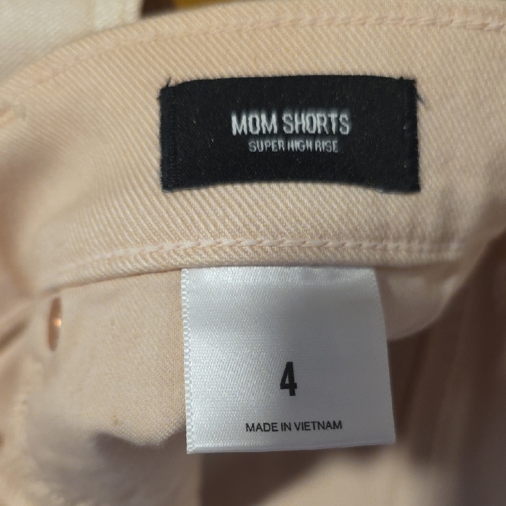 Express Women's Light Tan Jean Shorts - Picture 13 of 13